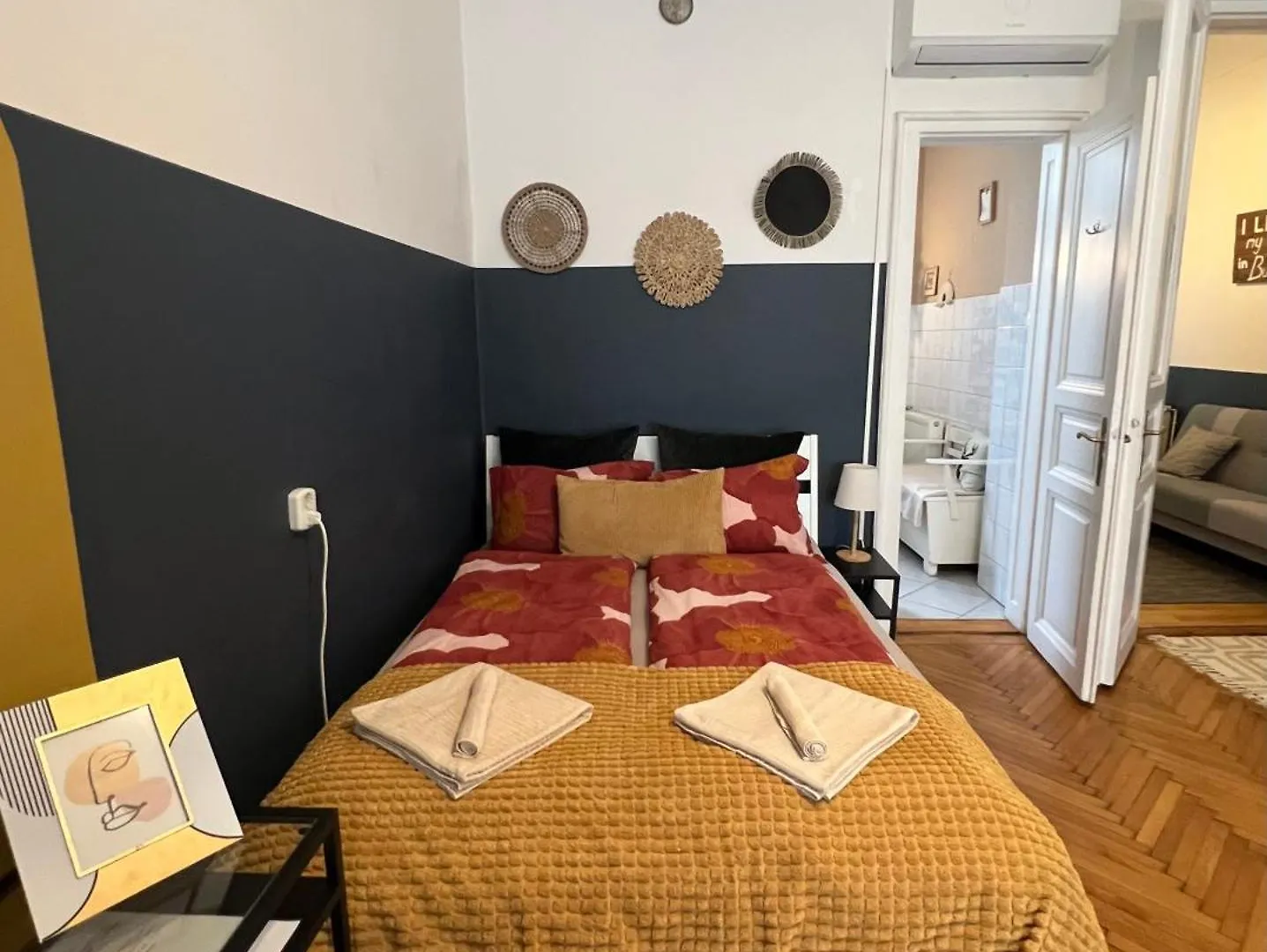 Rustic Apartment In Downtown Of Budapest Ungheria